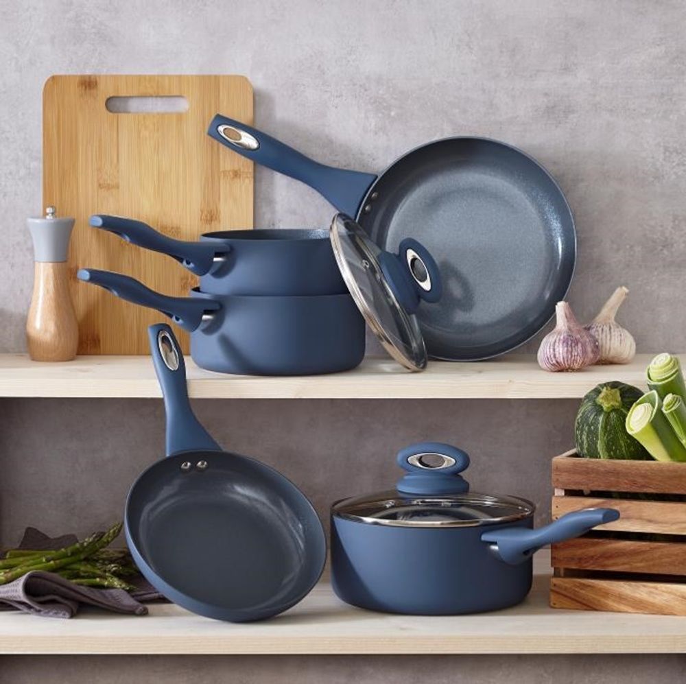 http://winifreds-interiors.com/cdn/shop/products/cermalon-5-piece-blue-pan-set-with-grey-sparkling-non-stick-coating-842661.jpg?v=1702905572